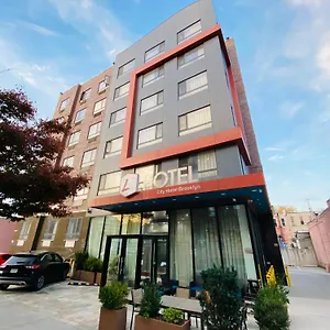 Hotel The L ***
